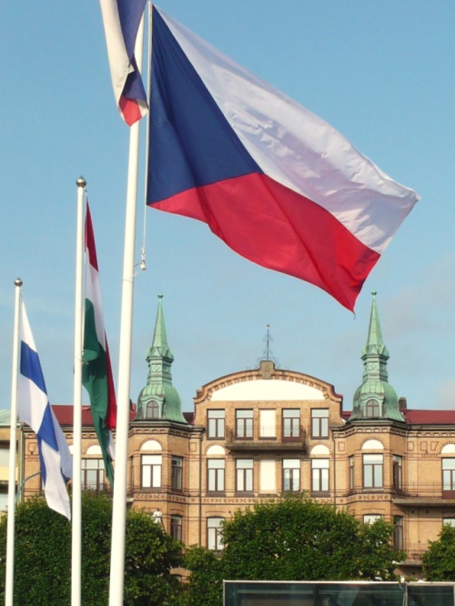 esk vlajka pestala trucovat a vlaje