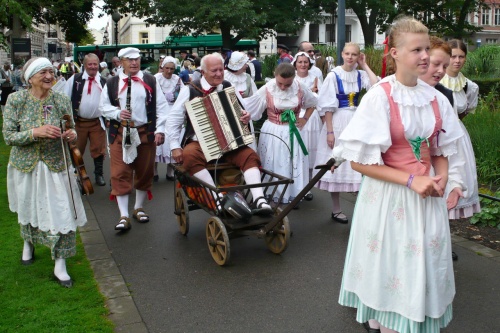 Konen je prvodu konec, hur